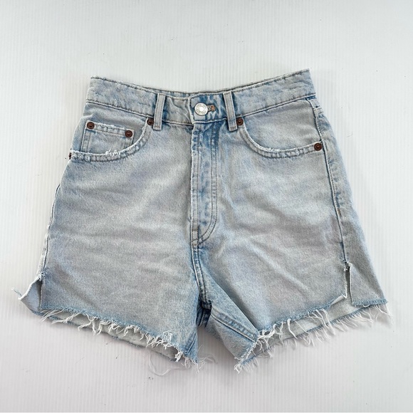 Zara High Rise Raw Hem Denim Jean Shorts Light Wash - Picture 1 of 5
